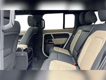 Used Land Rover Defender 2022 for sale - 78104792: Photo