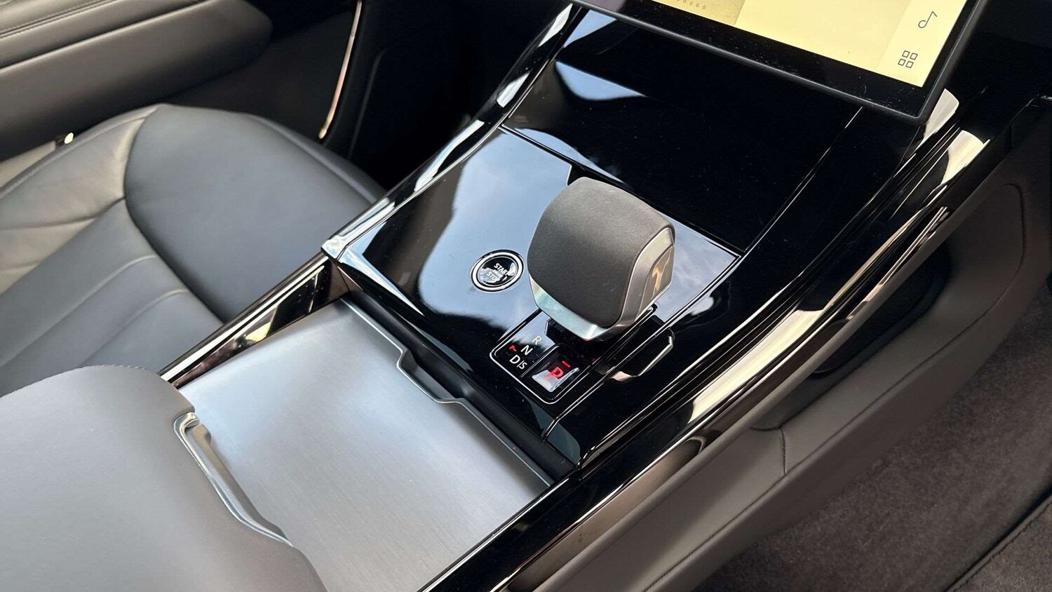 Used Land Rover Range Rover Sport 2025 for sale - 76804967: Photo 13