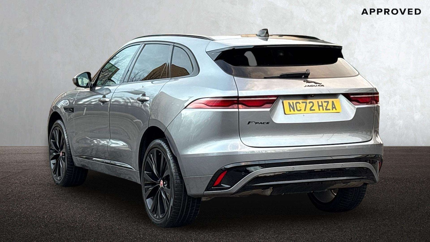 Used Jaguar F-Pace 2022 for sale - 77123492: Photo 2