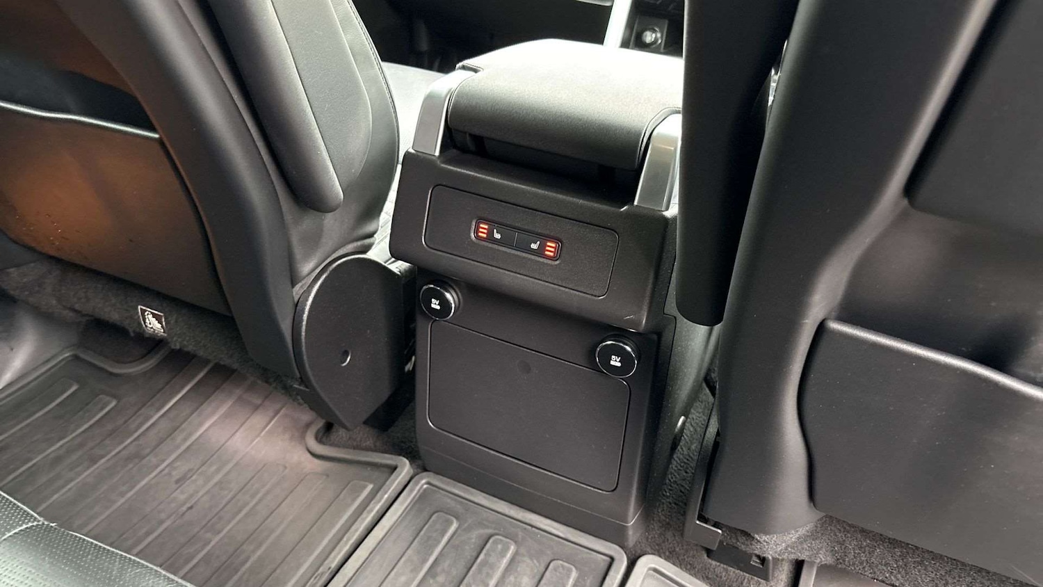 Used Land Rover Discovery 2018 for sale - 76351691: Photo 18