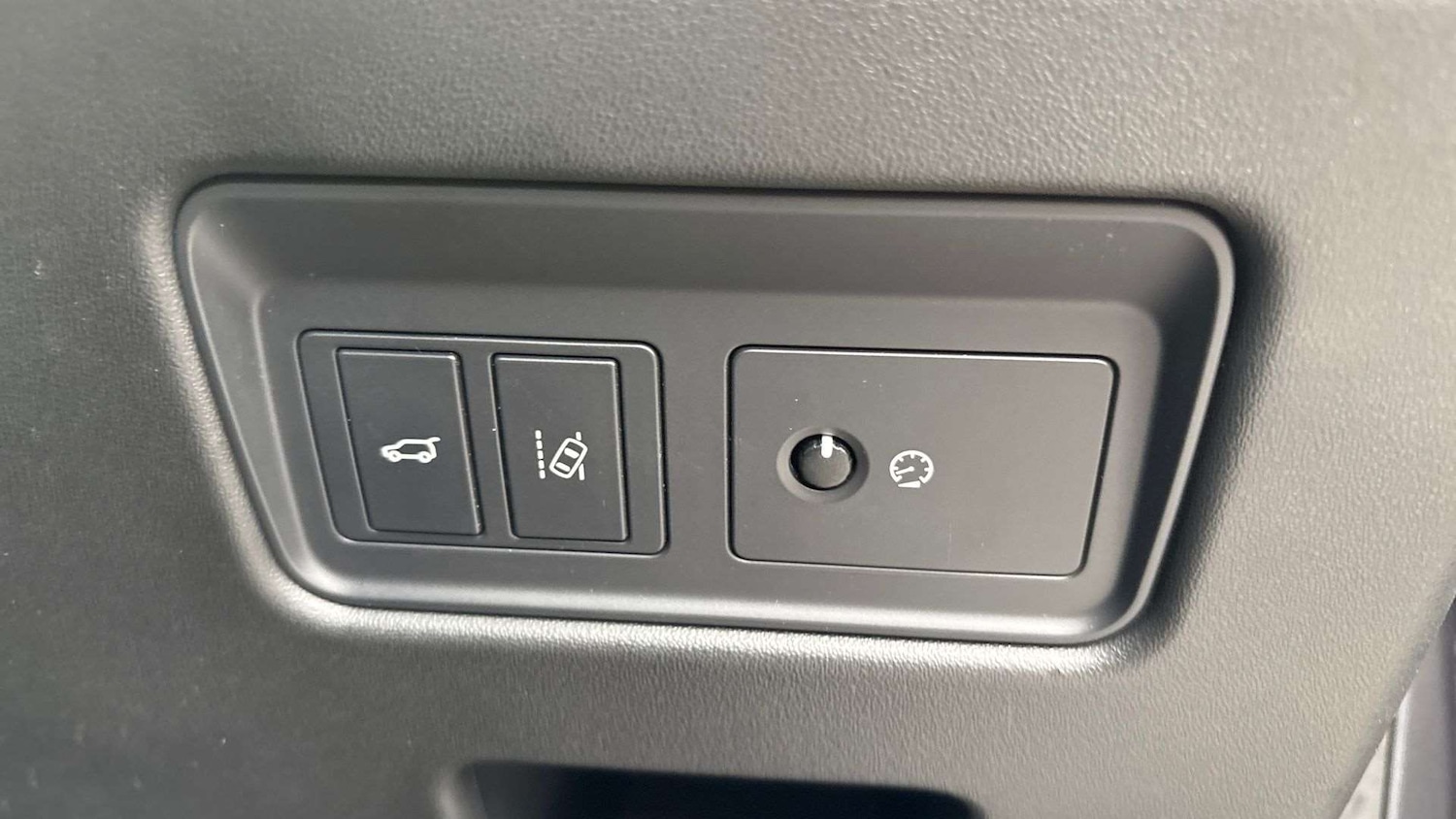Used Land Rover Discovery 2018 for sale - 76351691: Photo 35