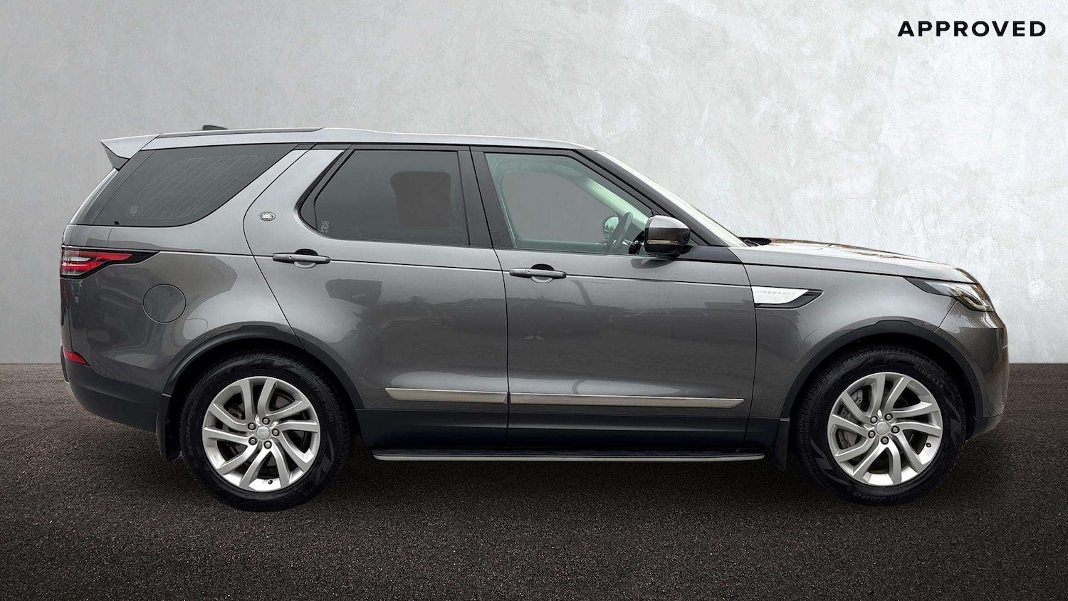 Used Land Rover Discovery 2018 for sale - 76351691: Photo 5