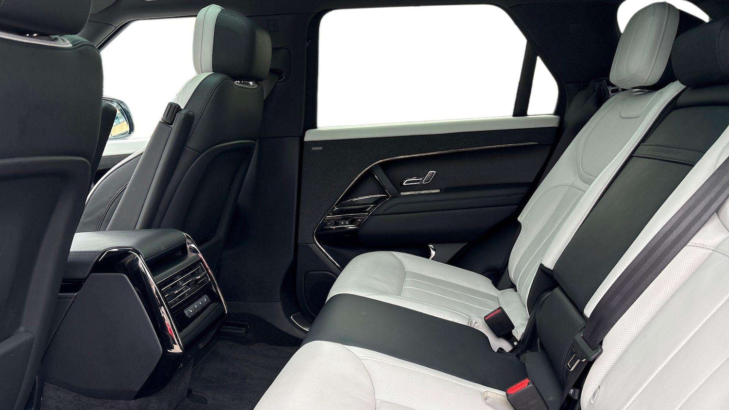 Used Land Rover Range Rover Sport 2023 for sale - 77112268: Photo 5