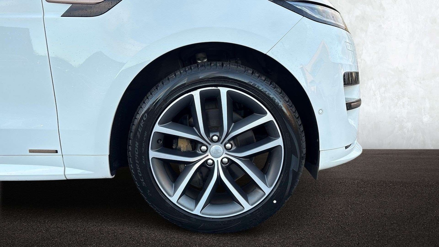 Used Land Rover Range Rover Sport 2023 for sale - 76875791: Photo 8