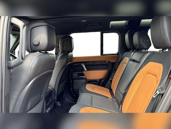 Used Land Rover Defender 2023 for sale - 79028182: Photo