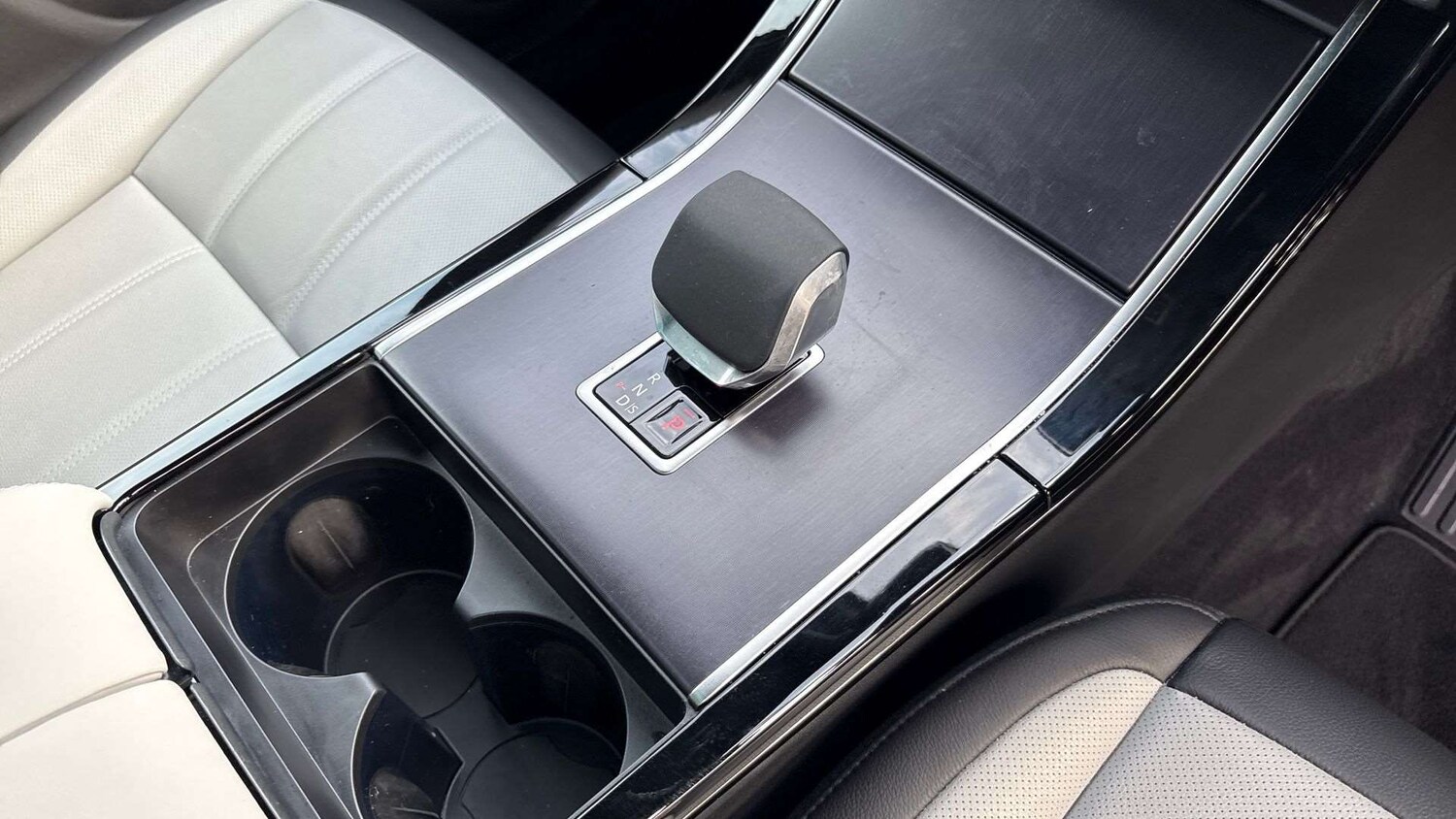 Used Land Rover Range Rover Evoque 2025 for sale - 76487975: Photo 13