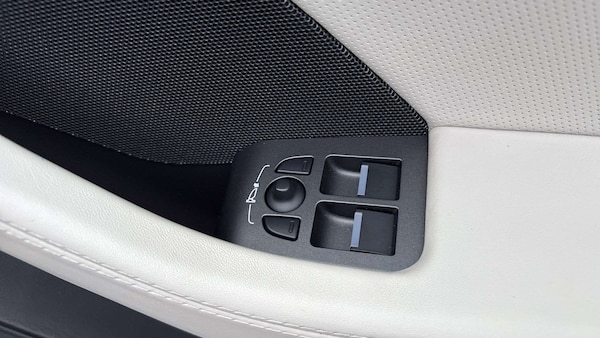 Used Jaguar F-Type 2023 for sale - 76100603: Photo 35