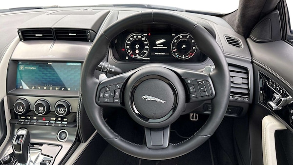 Used Jaguar F-Type 2023 for sale - 76100603: Photo 9