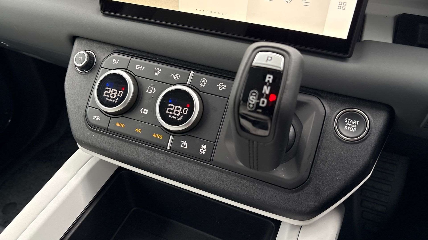 Used Land Rover Defender 2025 for sale - 77347896: Photo 13