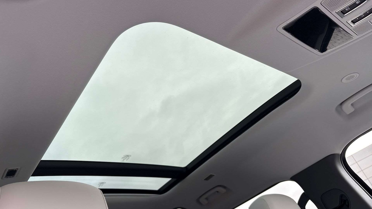 Used Land Rover Defender 2025 for sale - 77347896: Photo 21