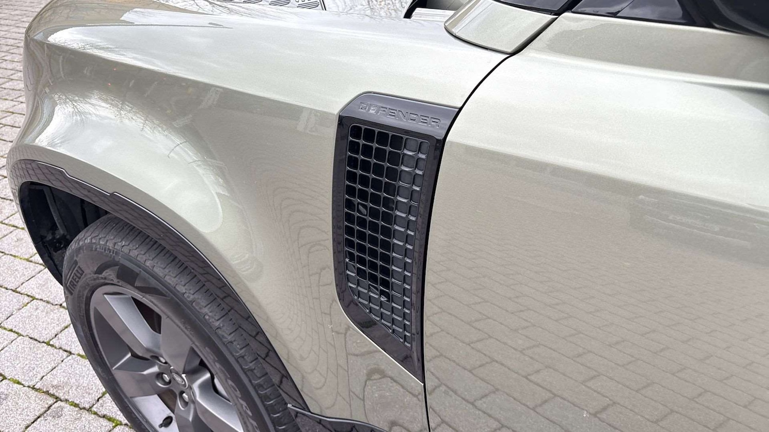 Used Land Rover Defender 2023 for sale - 76421113: Photo 20