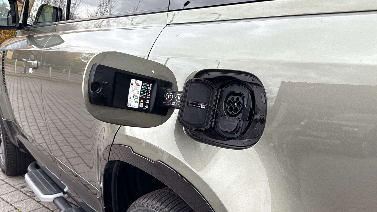 Used Land Rover Defender 2023 for sale - 76421113: Photo 27