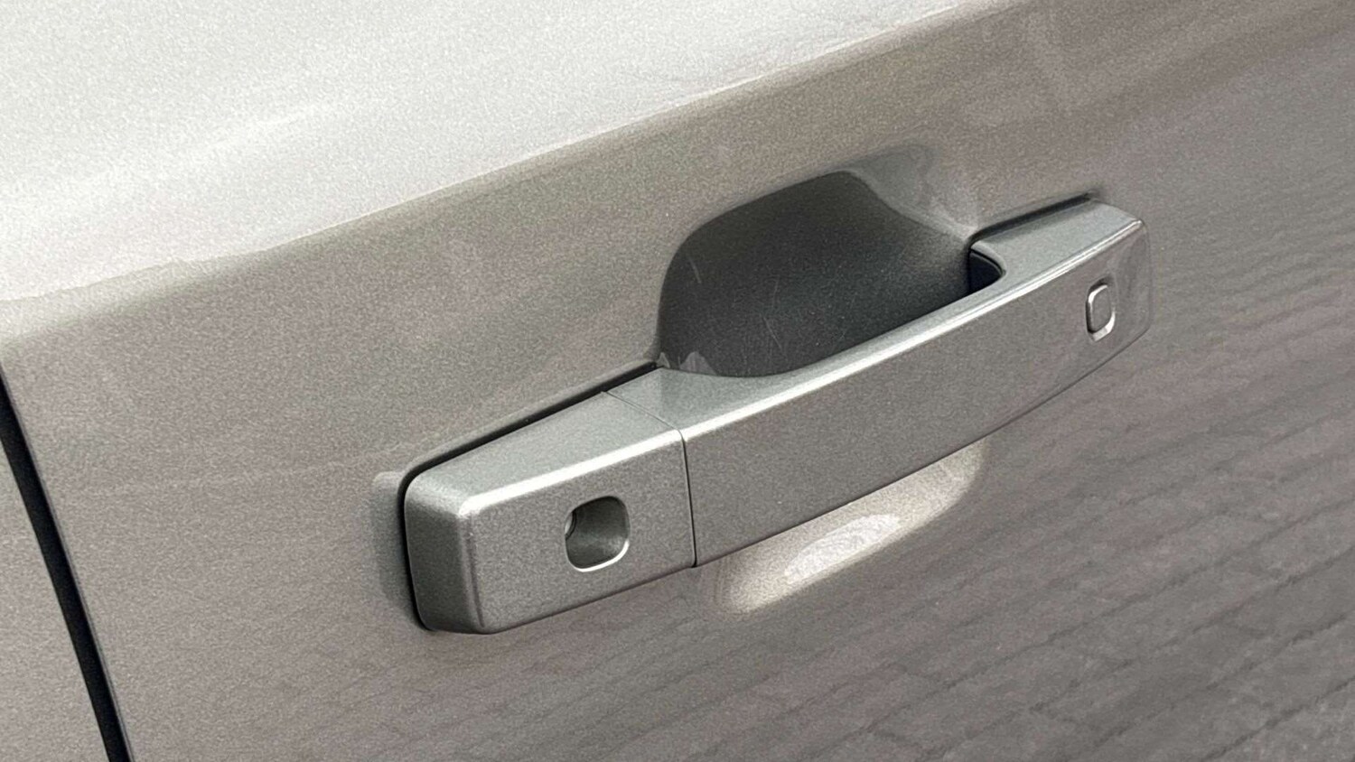 Used Land Rover Defender 2023 for sale - 76421113: Photo 31