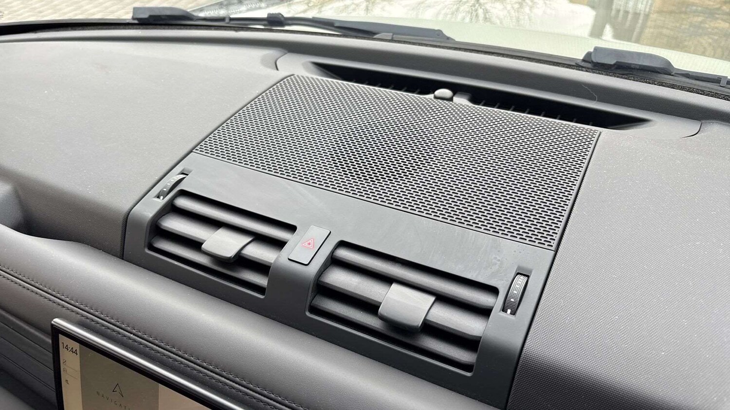 Used Land Rover Defender 2023 for sale - 76421113: Photo 35