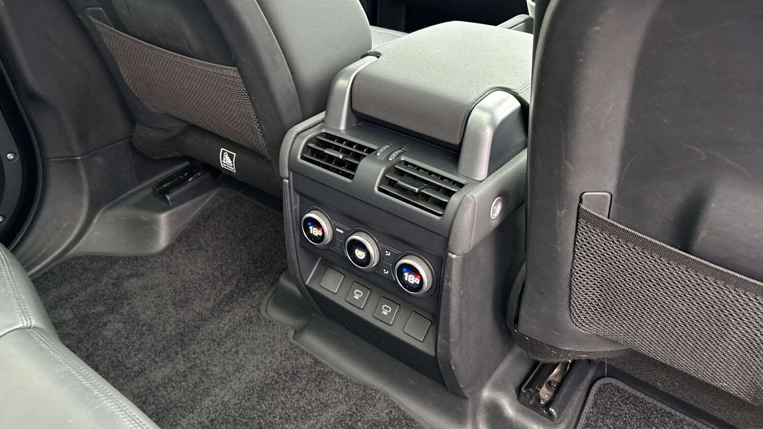 Used Land Rover Defender 2022 for sale - 77648795: Photo 18