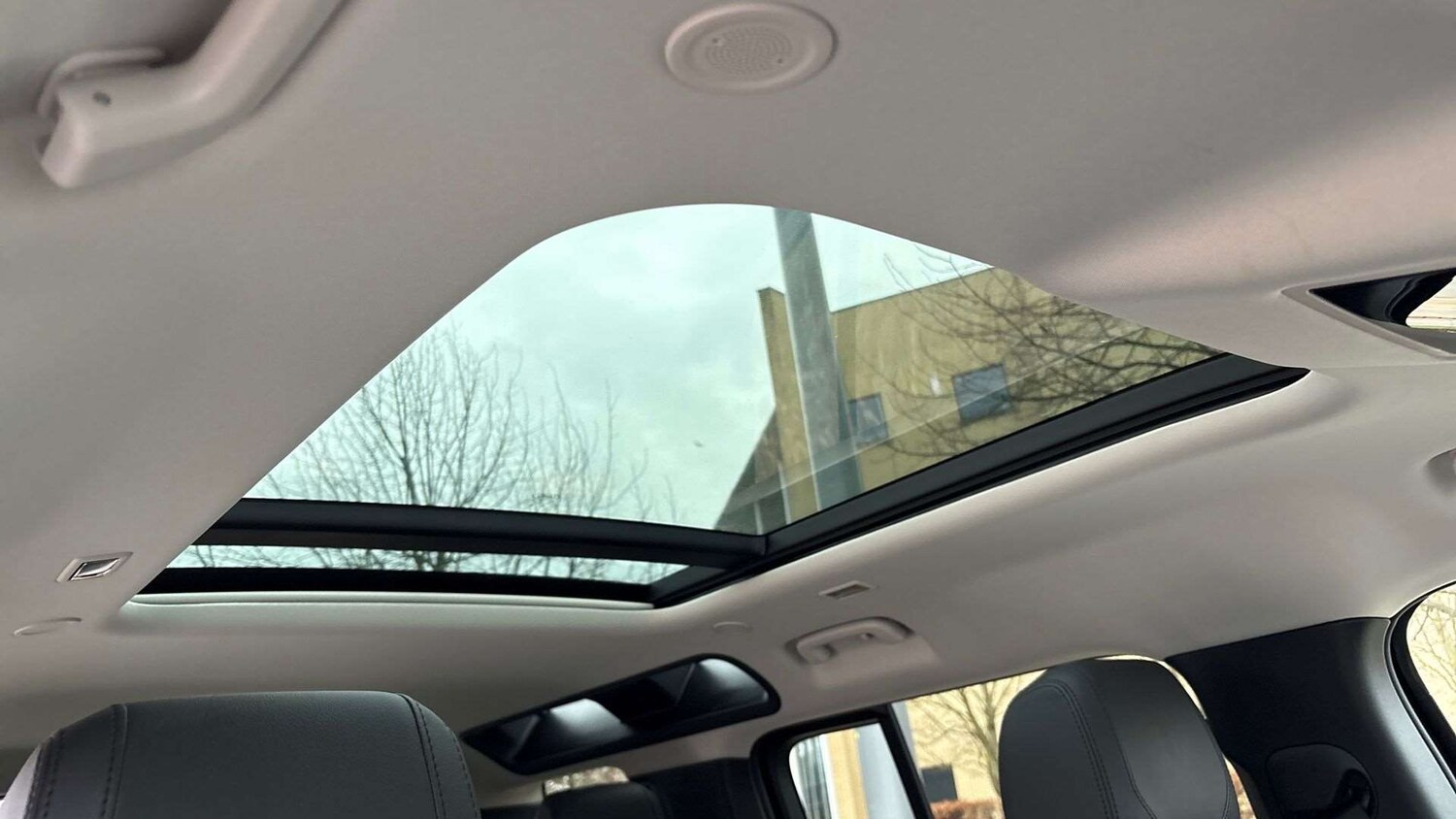 Used Land Rover Defender 2022 for sale - 77648795: Photo 21