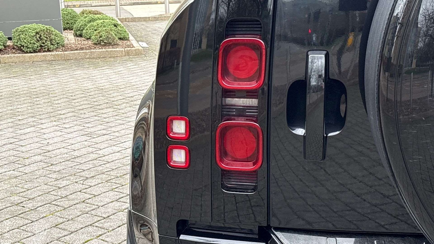 Used Land Rover Defender 2022 for sale - 77648795: Photo 26