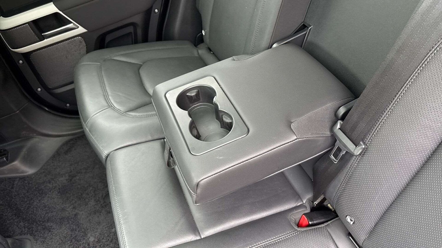 Used Land Rover Defender 2022 for sale - 77648795: Photo 34