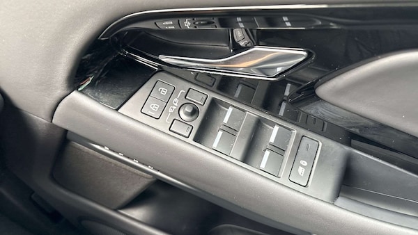 Used Land Rover Range Rover Evoque 2024 for sale - 76262517: Photo 25