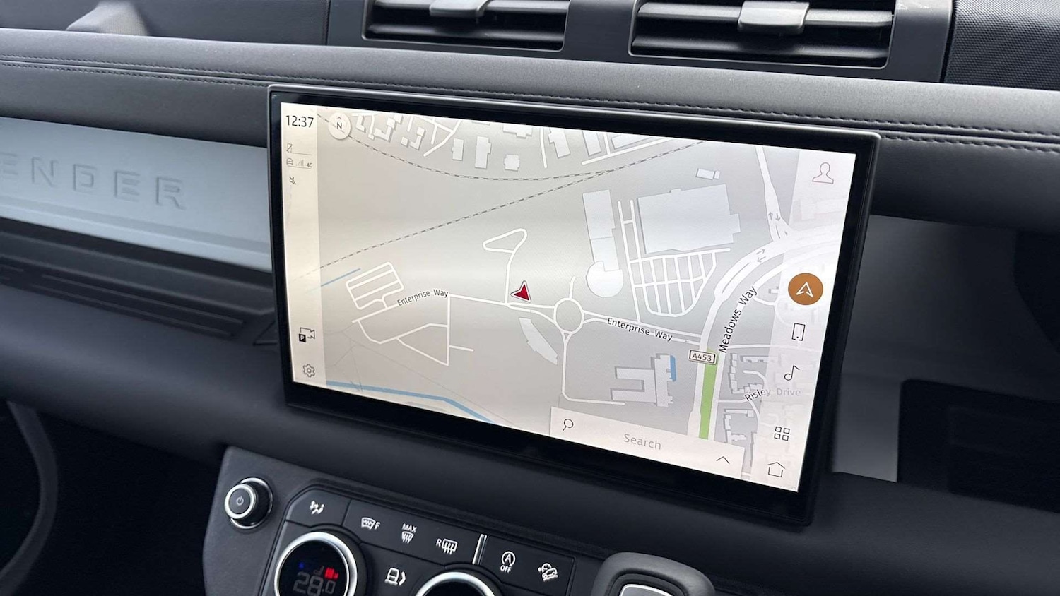 Used Land Rover Defender 90 2025 for sale - 77093327: Photo 11