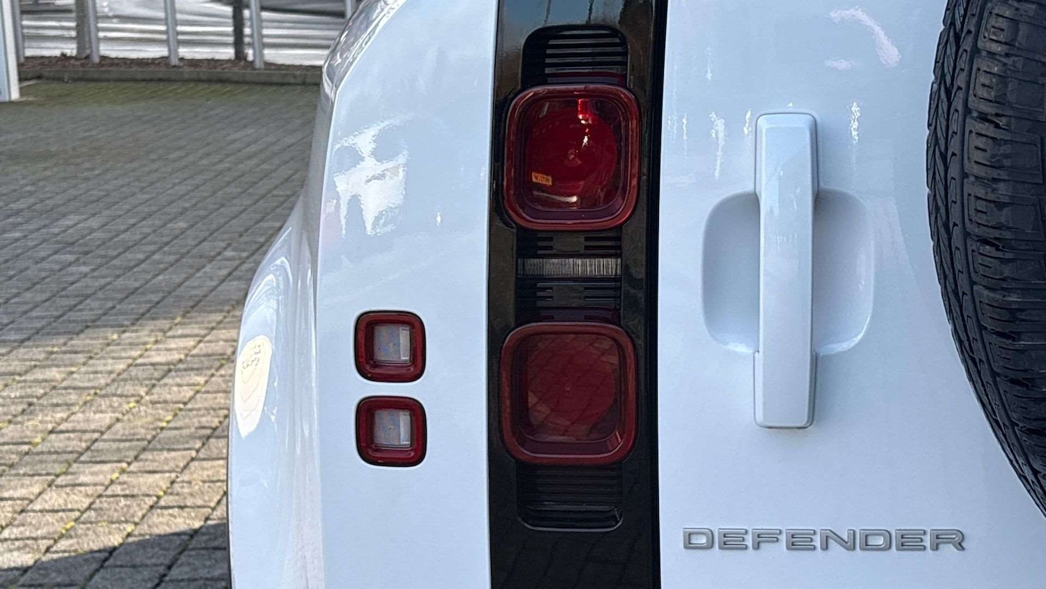 Used Land Rover Defender 90 2025 for sale - 77093327: Photo 26