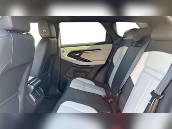 Used Land Rover Range Rover Evoque 2025 for sale - 78961101: Photo