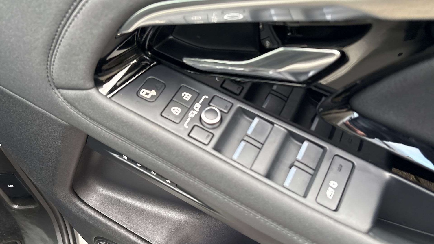 Used Land Rover Range Rover Evoque 2021 for sale - 77281863: Photo 25