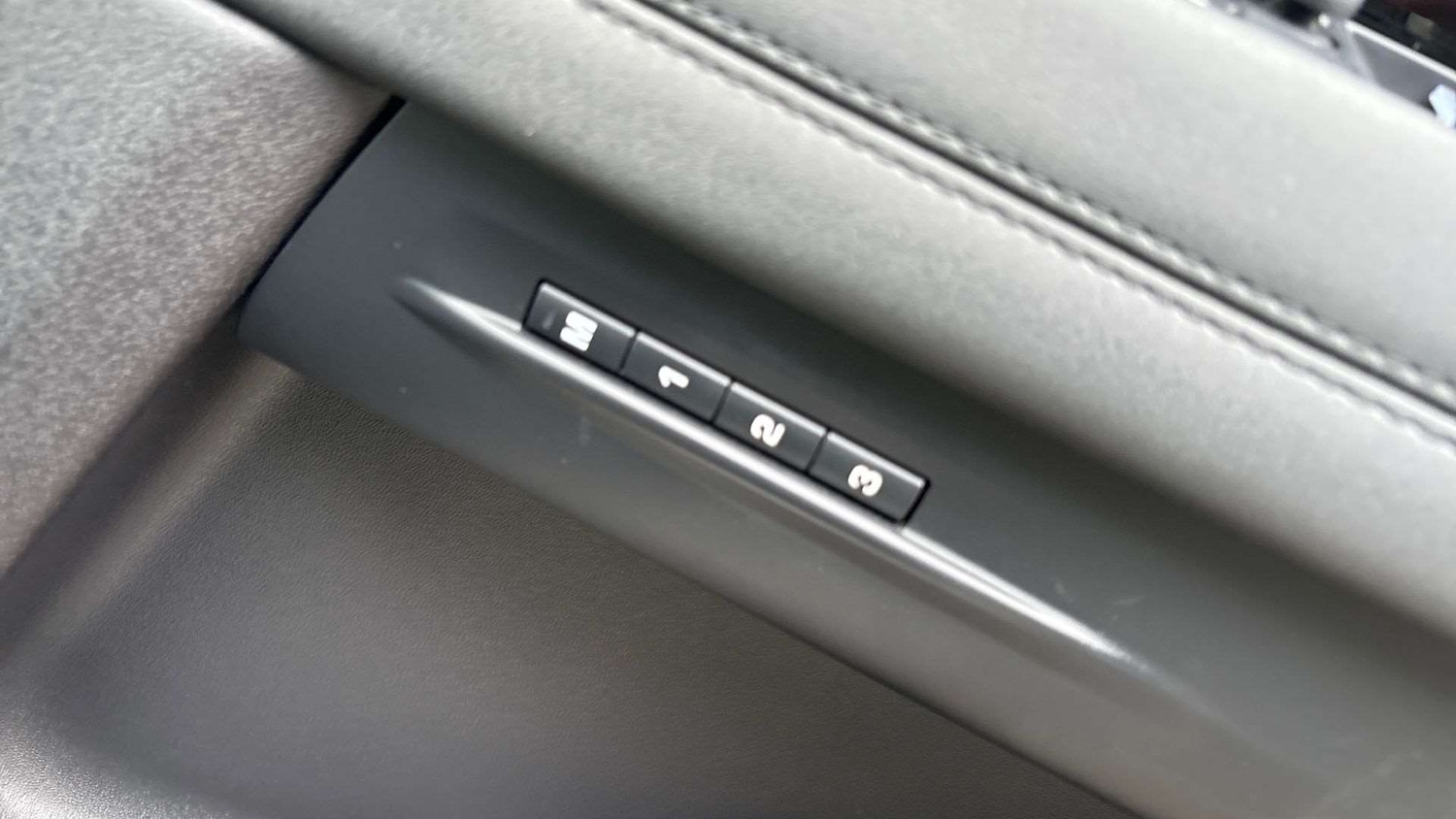 Used Land Rover Range Rover Evoque 2021 for sale - 77281863: Photo 34