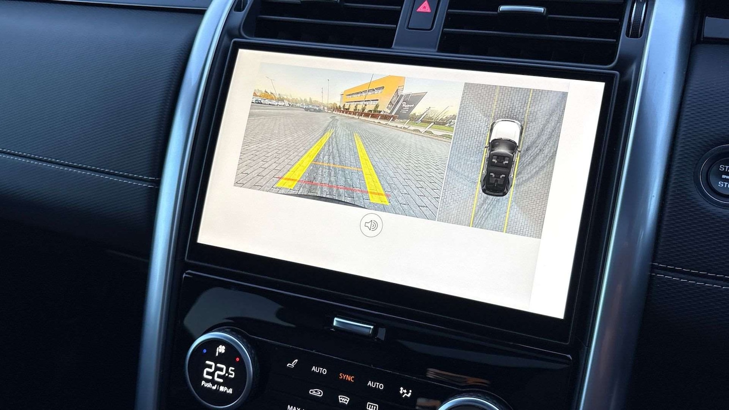 Used Land Rover Discovery 2023 for sale - 76553124: Photo 12