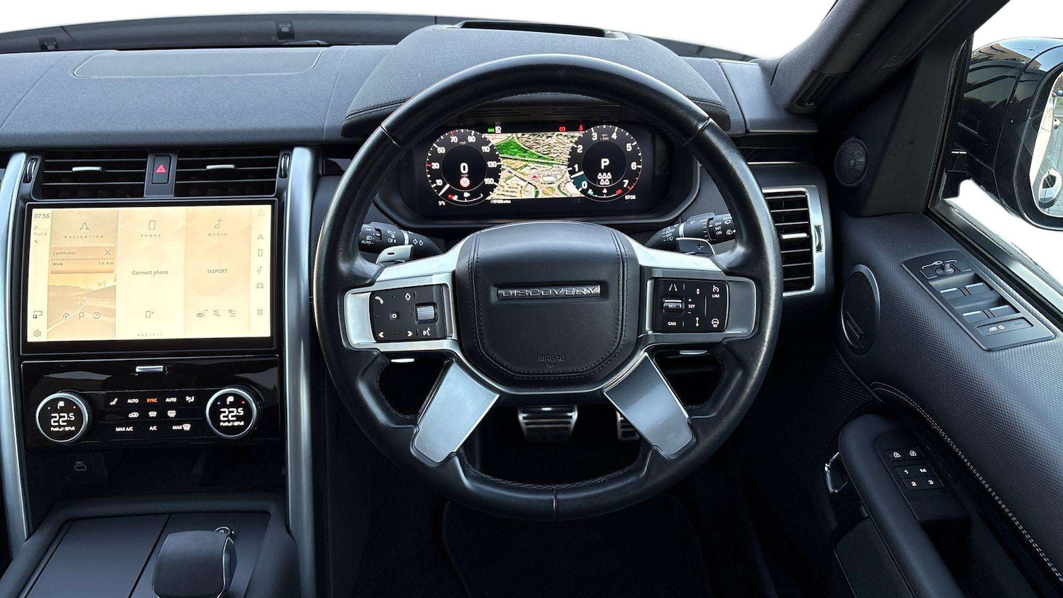 Used Land Rover Discovery 2023 for sale - 76553124: Photo 15