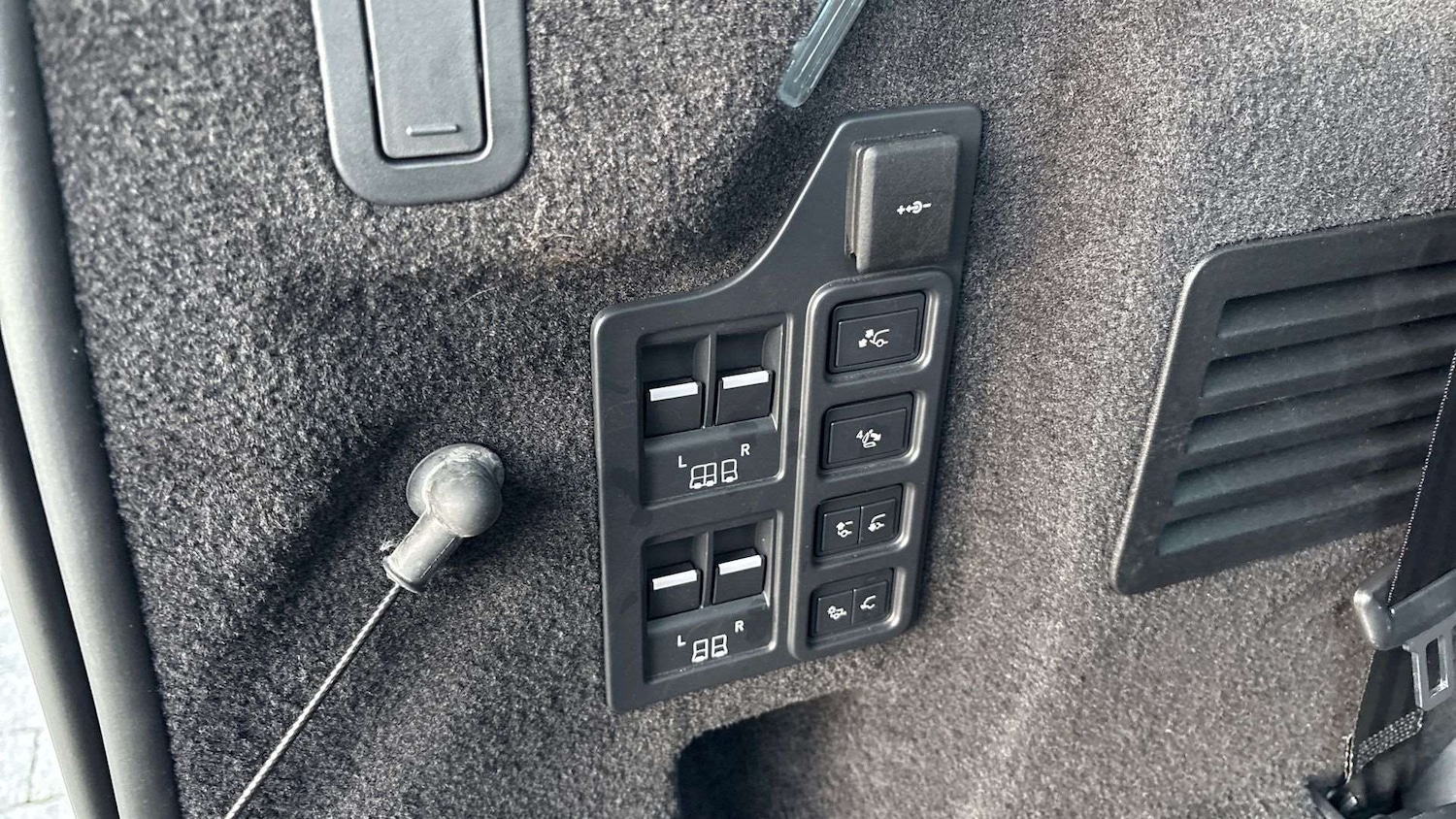 Used Land Rover Discovery 2023 for sale - 76553124: Photo 27