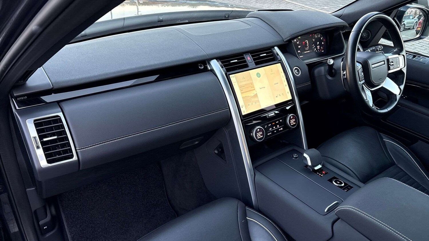 Used Land Rover Discovery 2023 for sale - 76553124: Photo 34