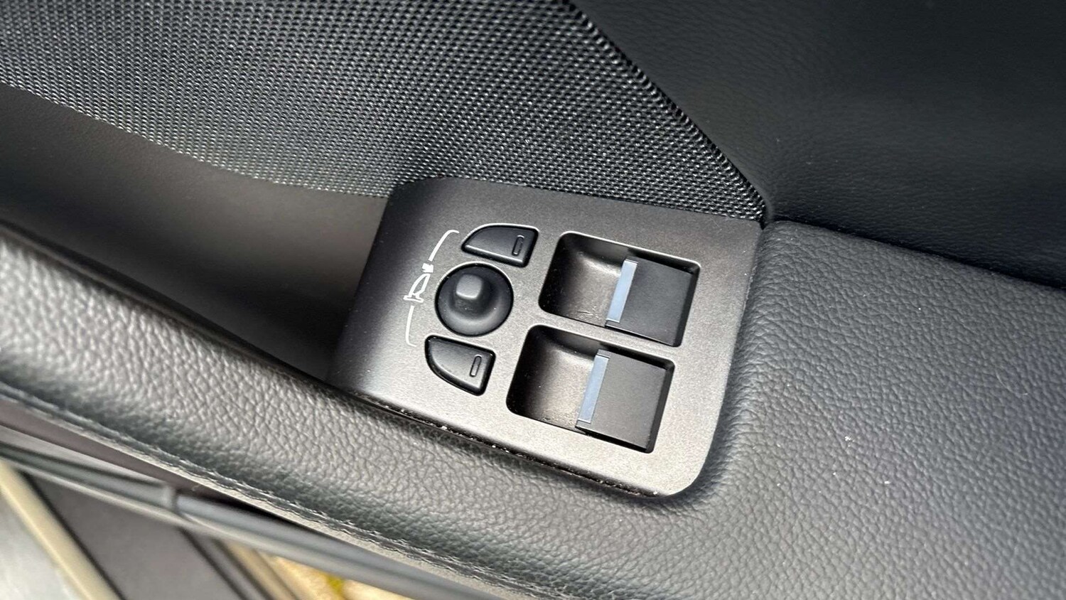 Used Jaguar F-Type 2019 for sale - 76575992: Photo 25