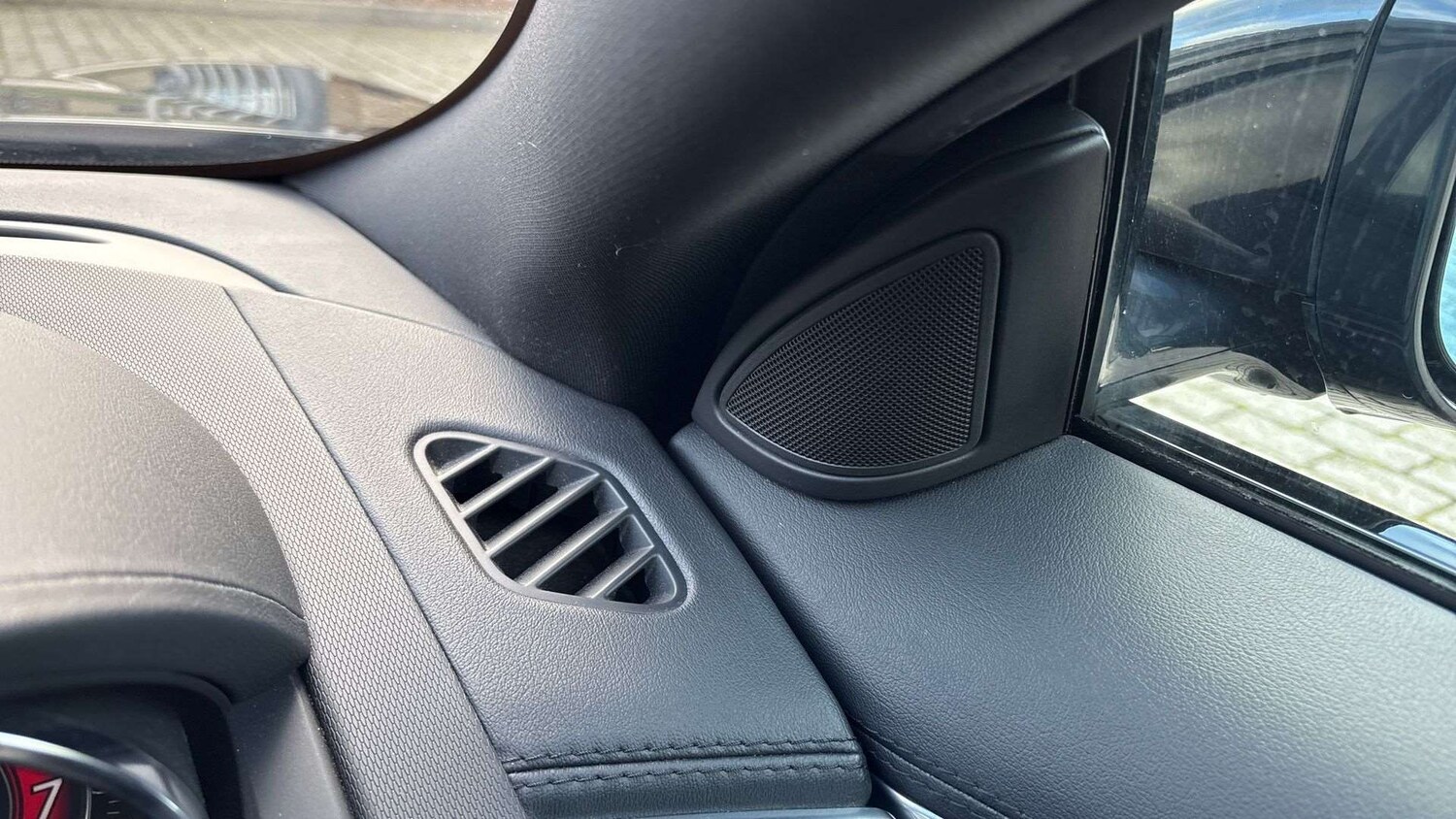 Used Jaguar F-Type 2019 for sale - 76575992: Photo 27