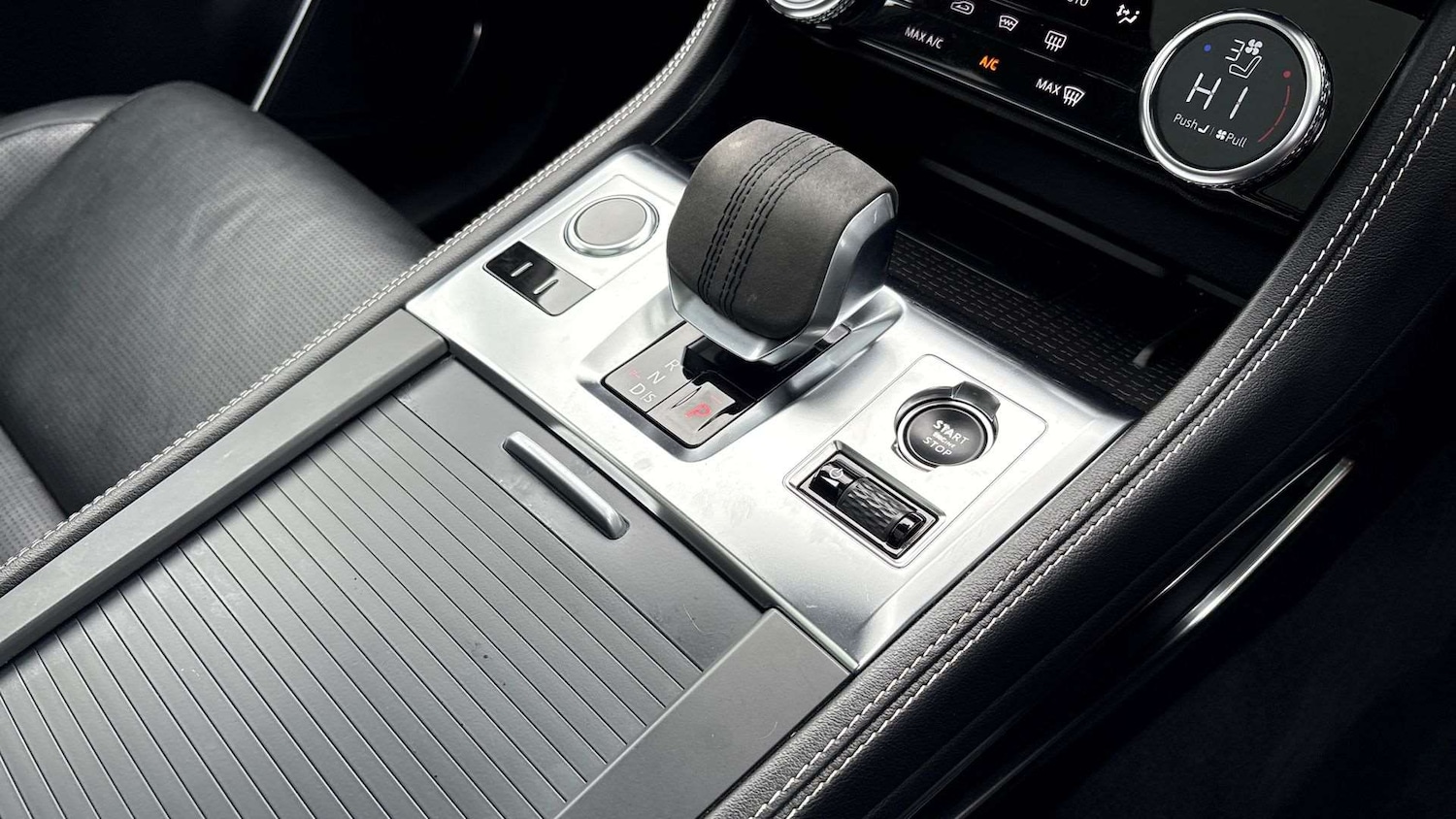 Used Jaguar F-Pace 2023 for sale - 76075495: Photo 13