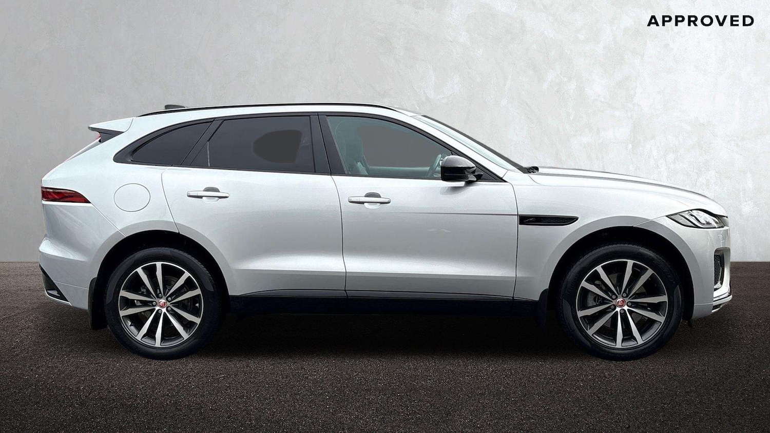Used Jaguar F-Pace 2023 for sale - 76075495: Photo 5