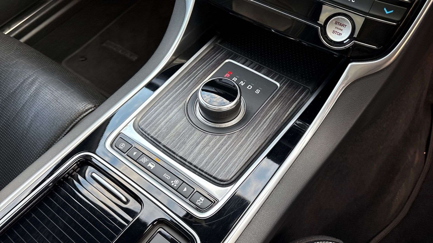 Used Jaguar XF 2018 for sale - 76515536: Photo 13