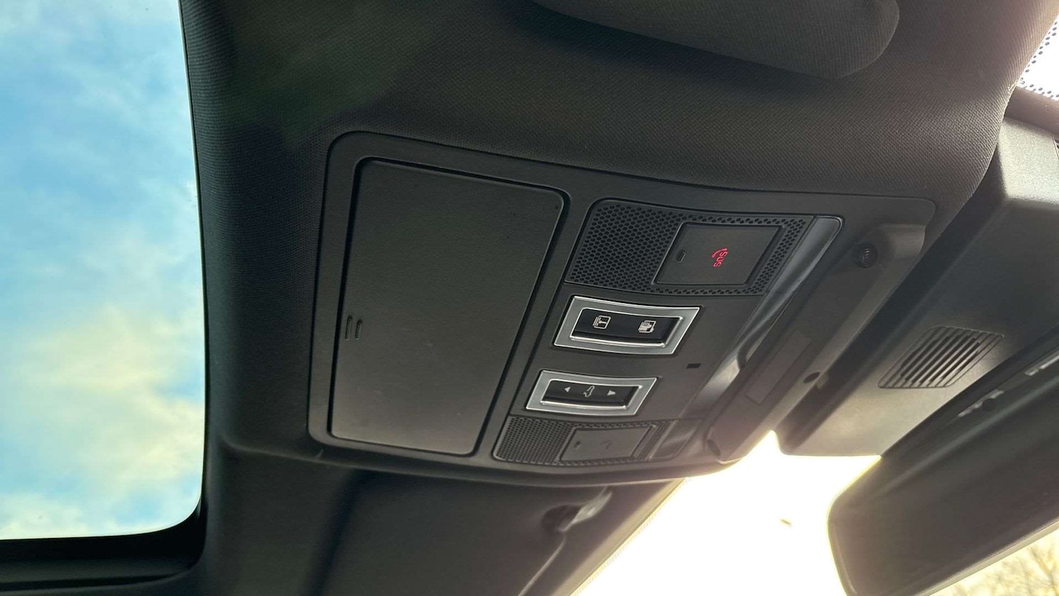 Used Jaguar XF 2018 for sale - 76515536: Photo 23