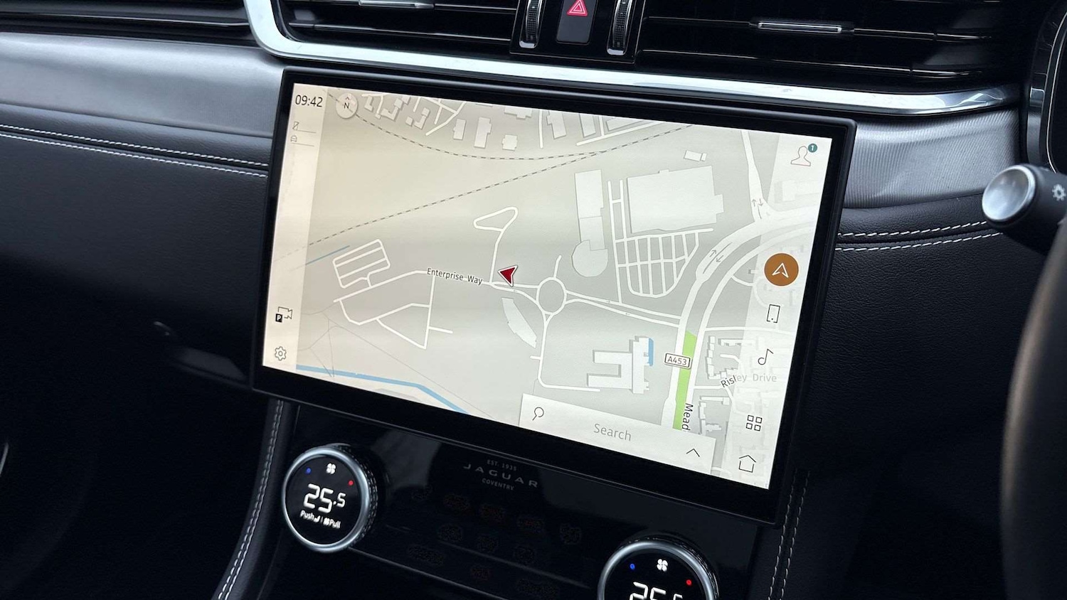 Used Jaguar F-Pace 2024 for sale - 77397946: Photo 11