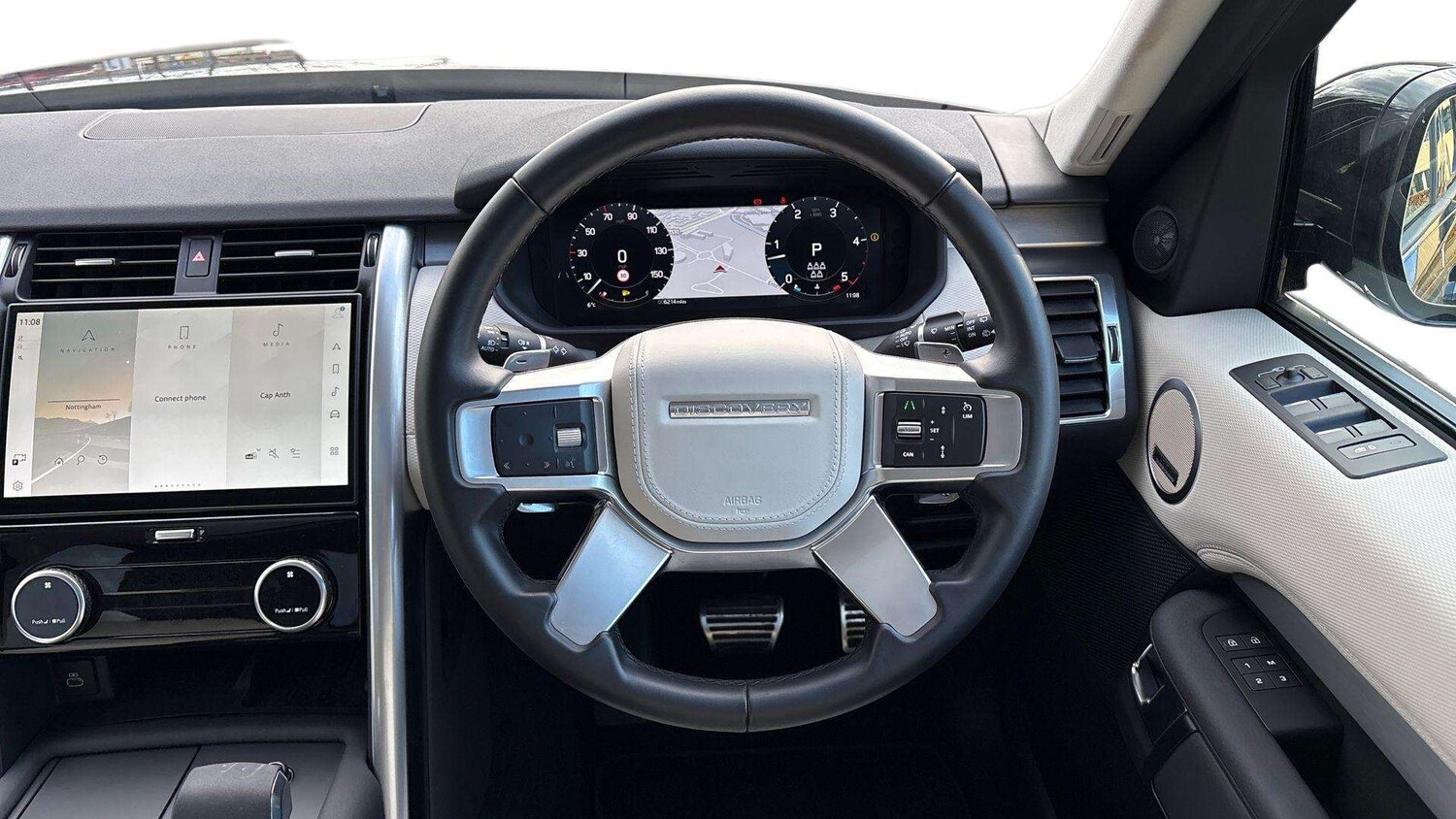 Used Land Rover Discovery 2024 for sale - 76875810: Photo 15