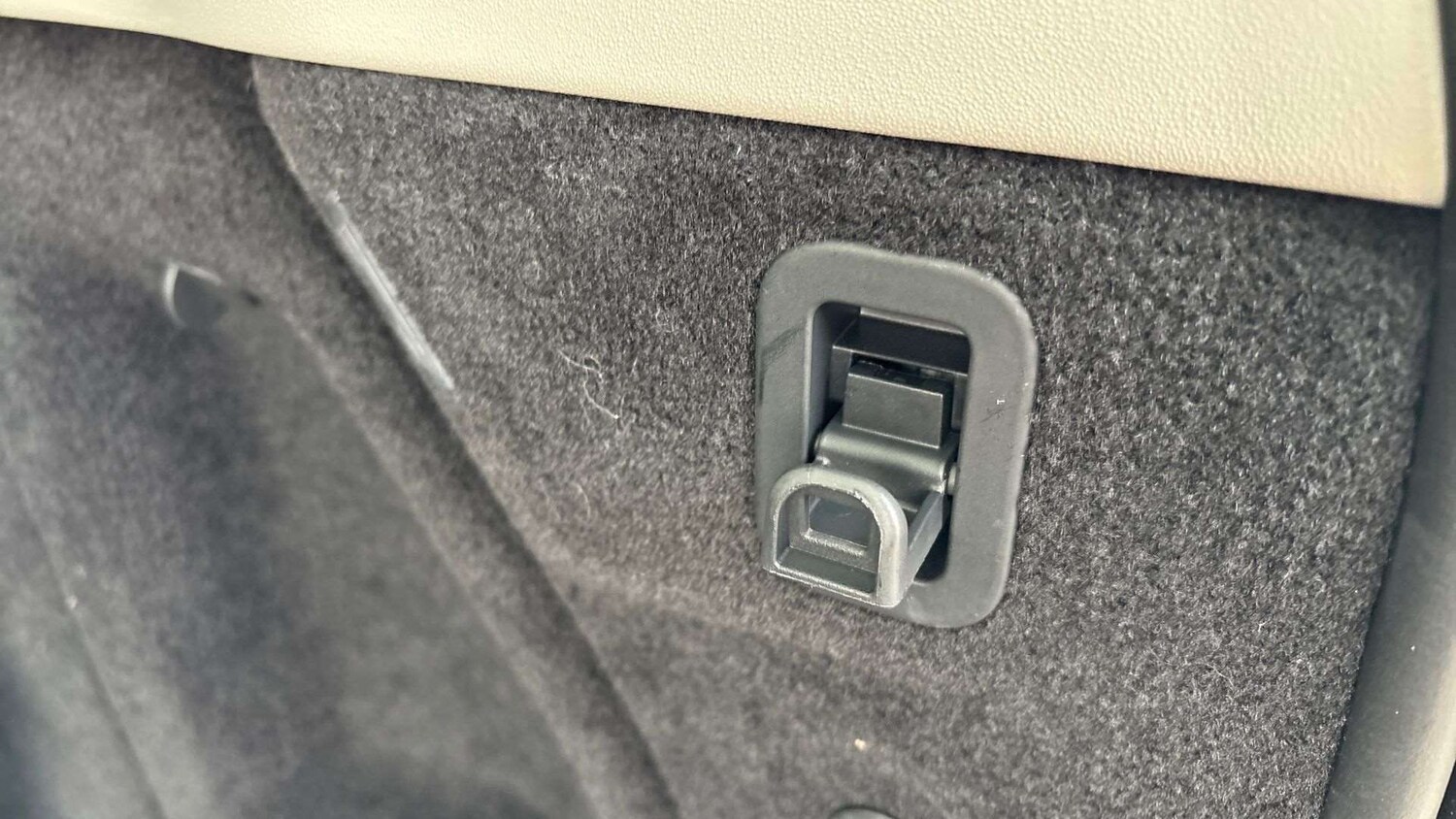 Used Land Rover Discovery 2024 for sale - 76875810: Photo 27