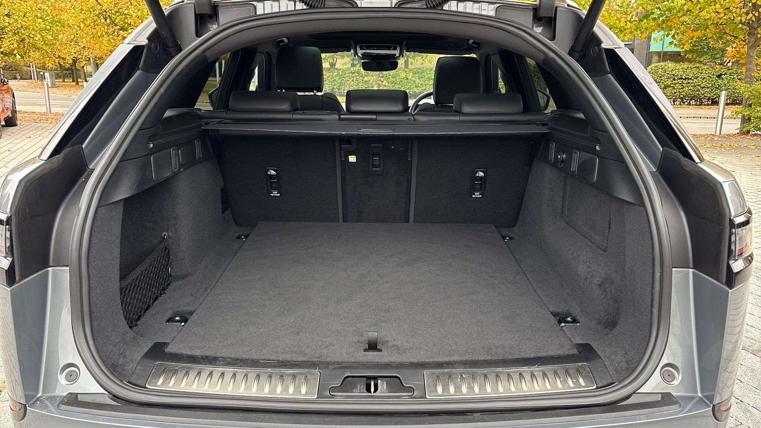 Used Land Rover Range Rover Velar 2024 for sale - 76016059: Photo 10