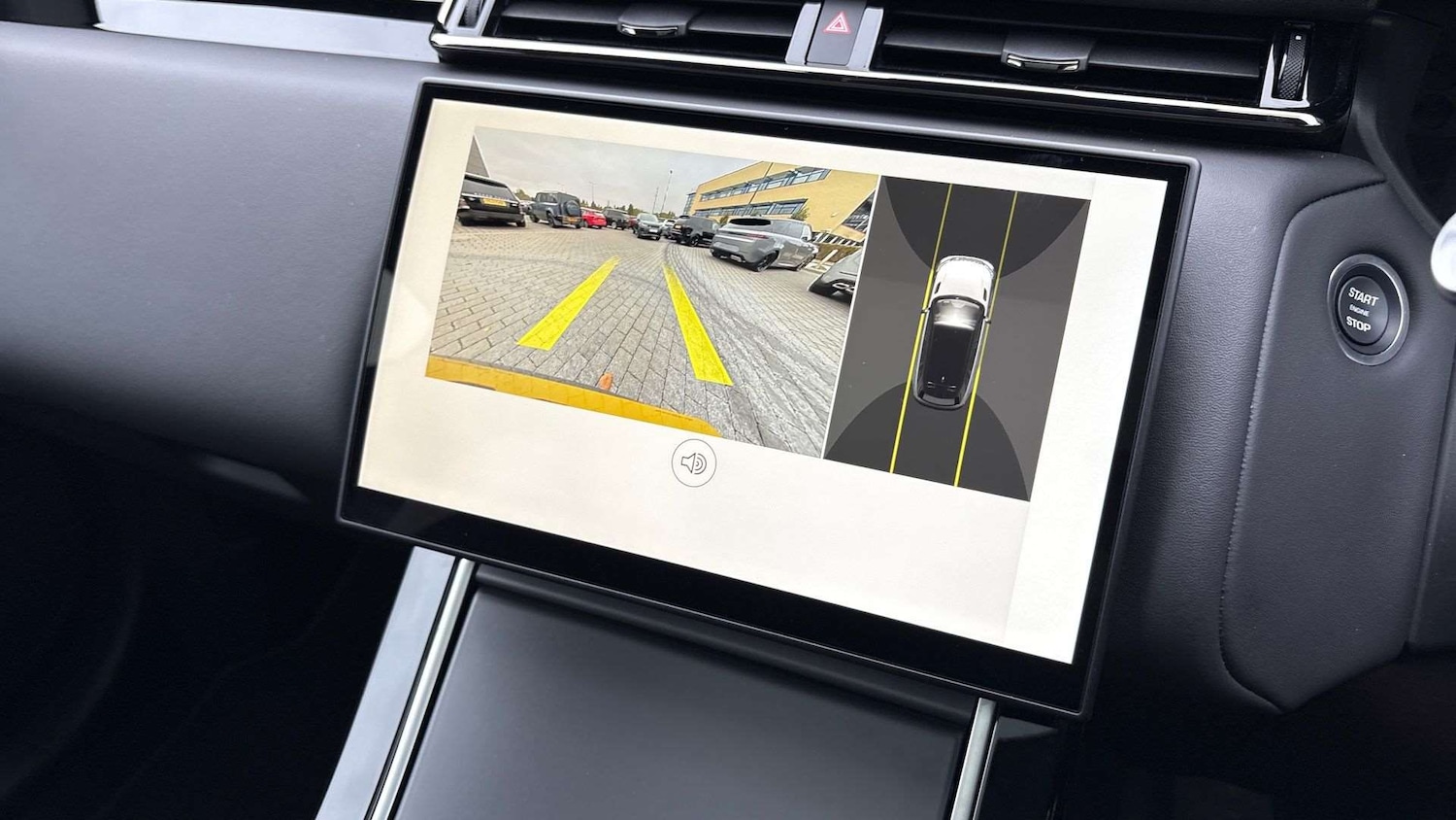 Used Land Rover Range Rover Velar 2024 for sale - 76016059: Photo 12