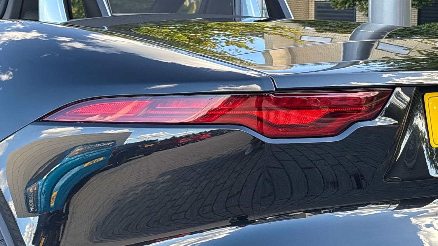 Used Jaguar F-Type 2024 for sale - 75951389: Photo 19