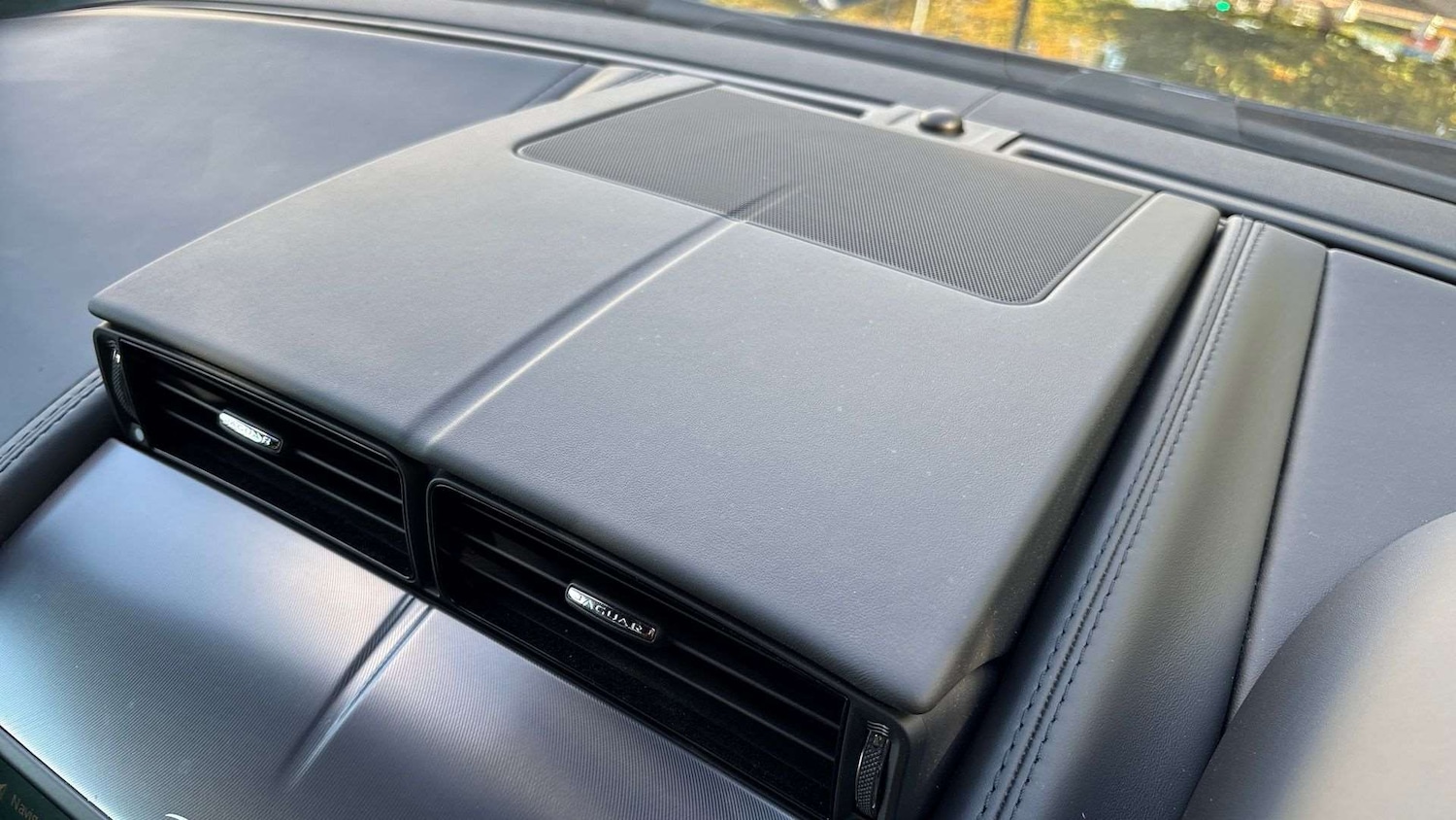 Used Jaguar F-Type 2024 for sale - 75951389: Photo 32