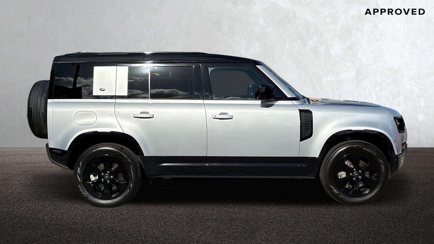 Used Land Rover Defender 2021 for sale - 76351552: Photo 5