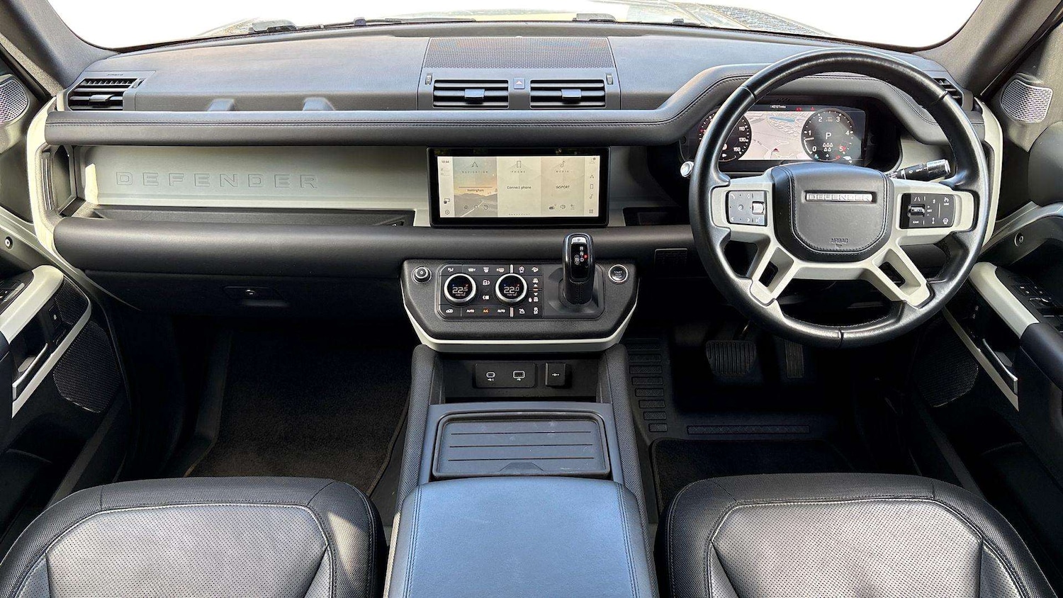 Used Land Rover Defender 2021 for sale - 76351552: Photo 9