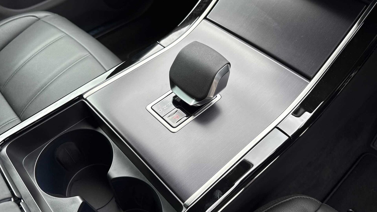 Used Land Rover Range Rover Evoque 2025 for sale - 77540690: Photo 13