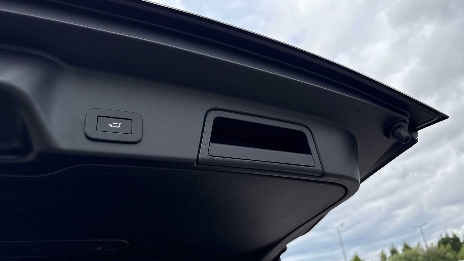 Used Land Rover Range Rover Evoque 2025 for sale - 77540690: Photo 32