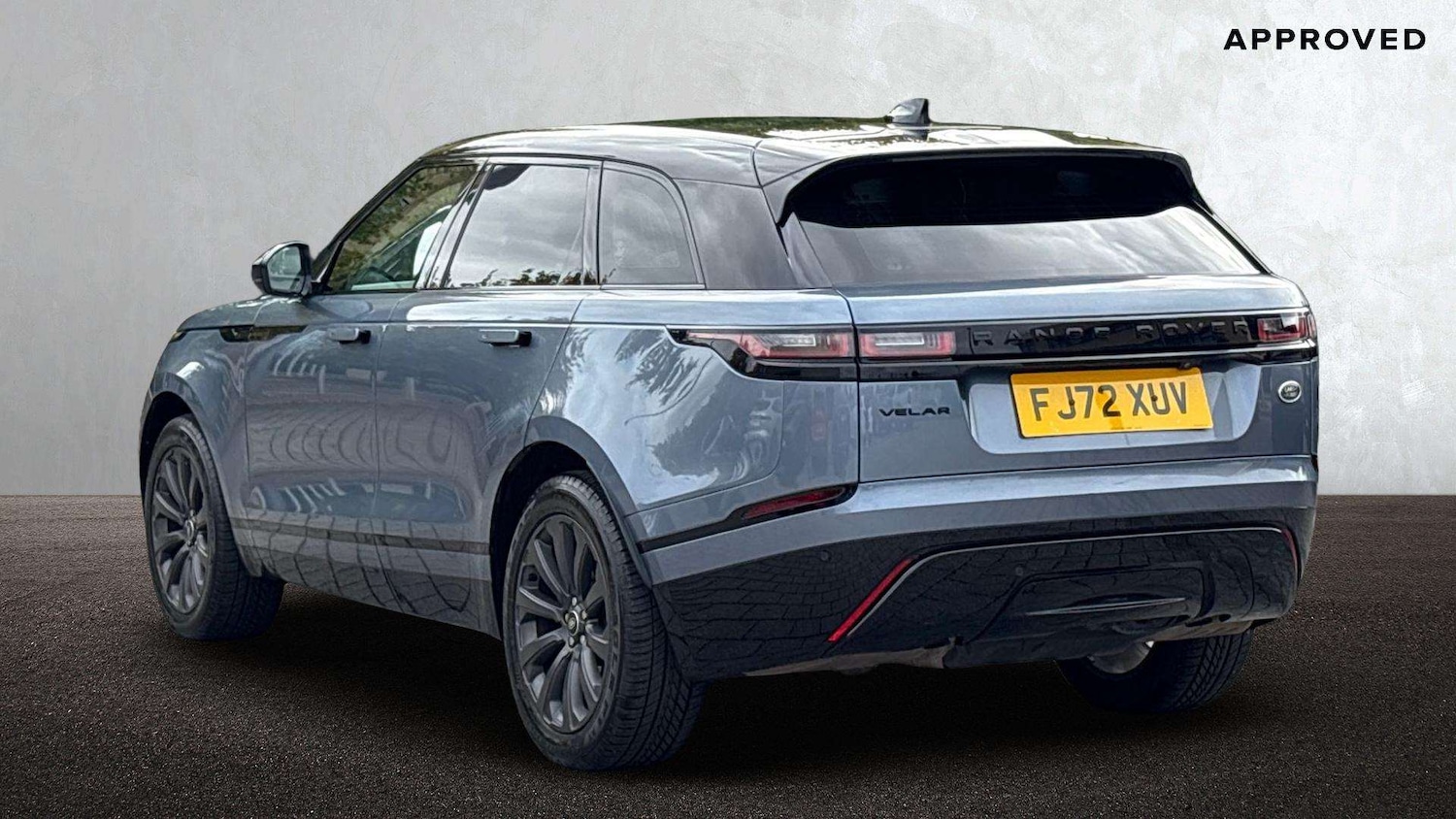Used Land Rover Range Rover Velar 2022 for sale - 76113583: Photo 2